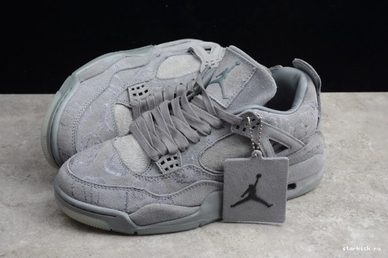 x 4“ Air Jordan Cool 930155-003 KAWS Grey”930155-003 0429